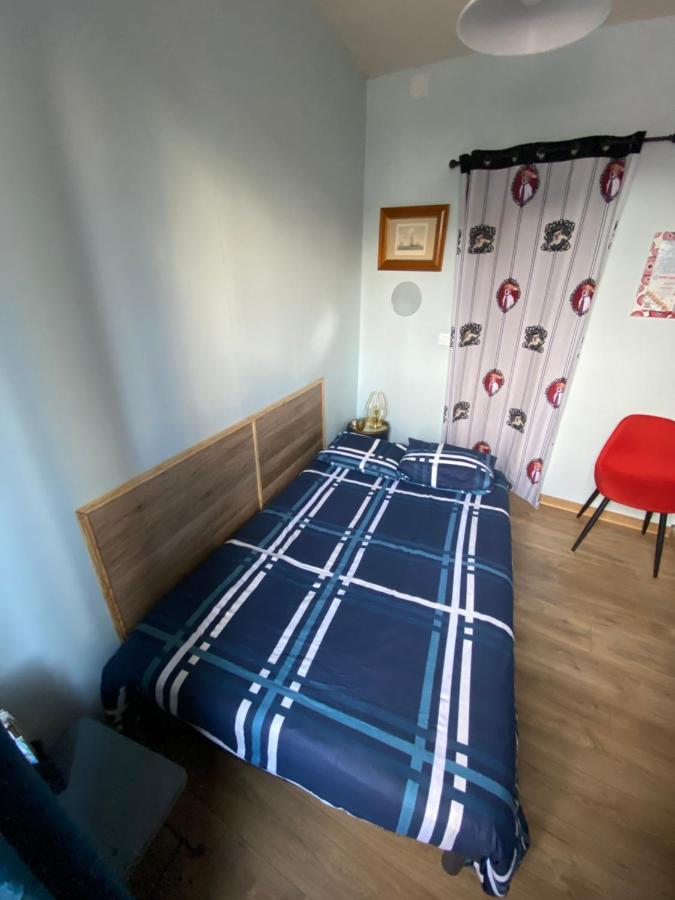 Sympathique Logement En Rez-De-Chausse, De 21M 2 Beauvais Exterior photo